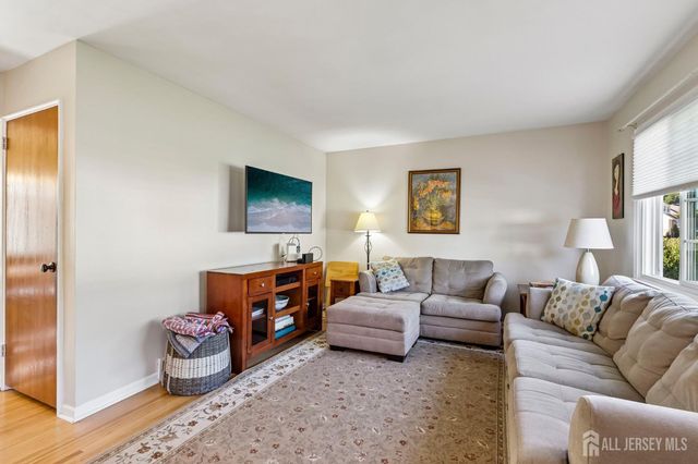 13 Highview Road, East Brunswick, NJ 08816