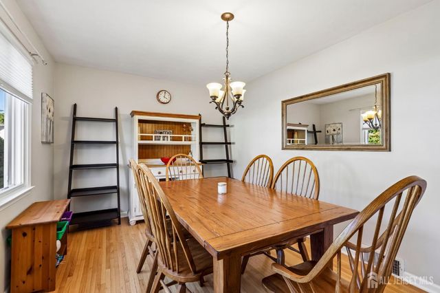 13 Highview Road, East Brunswick, NJ 08816