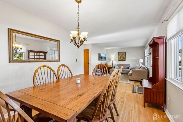 13 Highview Road, East Brunswick, NJ 08816