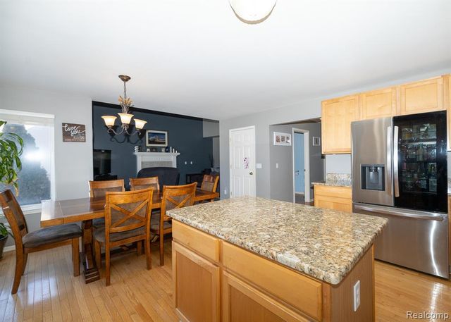 5731 Bingham Drive, Commerce Twp, MI 48382