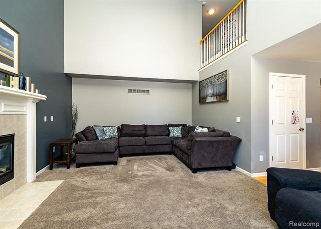 5731 Bingham Drive, Commerce Twp, MI 48382