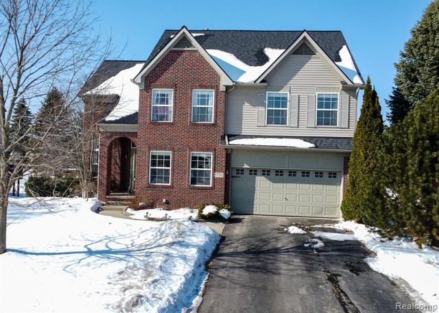 5731 Bingham Drive, Commerce Twp, MI 48382