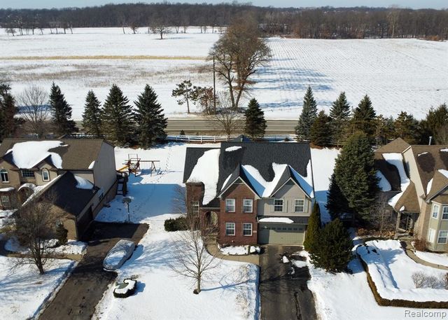 5731 Bingham Drive, Commerce Twp, MI 48382