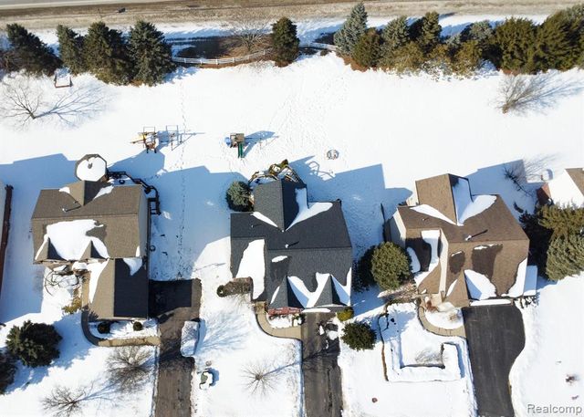 5731 Bingham Drive, Commerce Twp, MI 48382