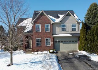 5731 Bingham Drive, Commerce Twp, MI 48382