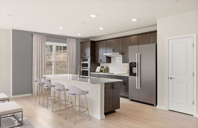 8 Peters Farm Way 106, Westborough, MA 01581