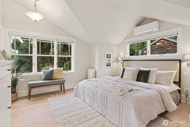 1852 E Shelby Street, Seattle, WA 98112
