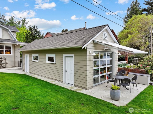 1852 E Shelby Street, Seattle, WA 98112