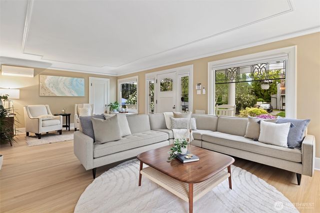 1852 E Shelby Street, Seattle, WA 98112