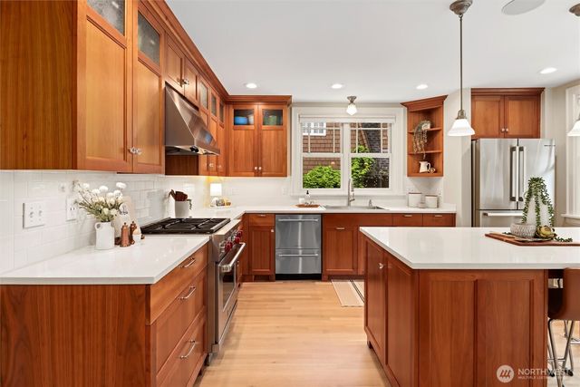 1852 E Shelby Street, Seattle, WA 98112