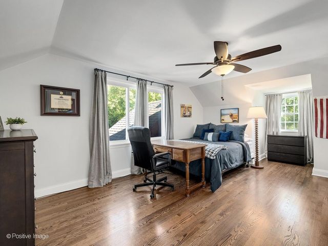 832 Sherwood Road, La Grange Park, IL 60526