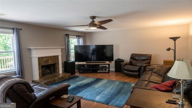 1055 Riverside Walk Crossing, Sugar Hill, GA 30518