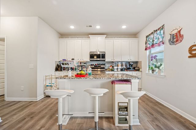 403 McGinnis Circle, Calhoun, GA 30701