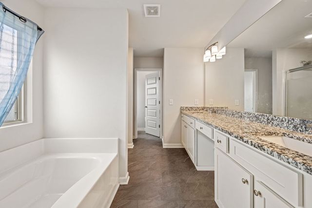 403 McGinnis Circle, Calhoun, GA 30701