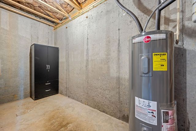 403 McGinnis Circle, Calhoun, GA 30701