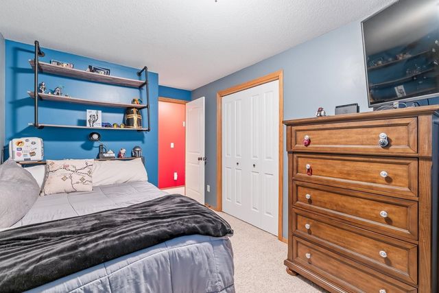 3590 N Forest Ridge, Wichita, KS 67205