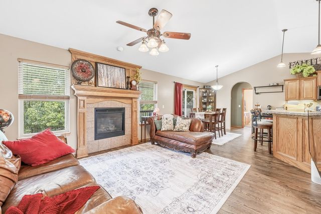 3590 N Forest Ridge, Wichita, KS 67205