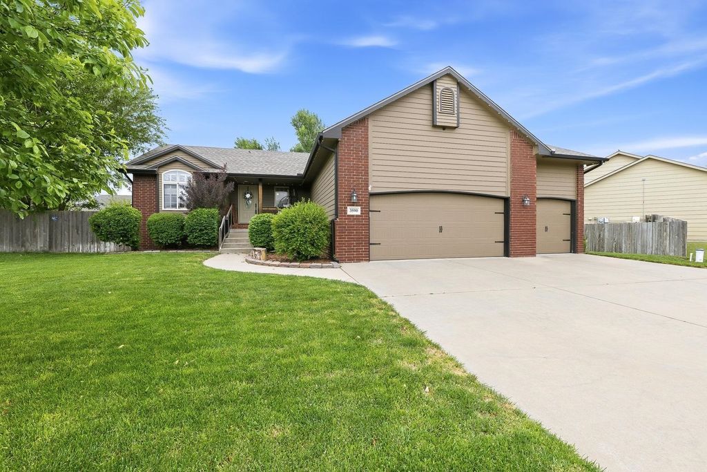 3590 N Forest Ridge, Wichita, KS 67205