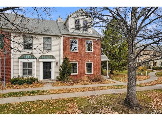 944 Ivanhoe St, Denver, CO 80220