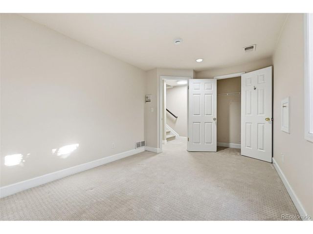 944 Ivanhoe St, Denver, CO 80220