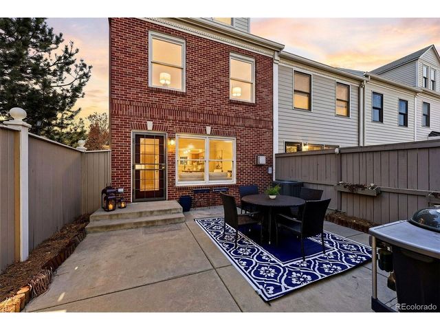 944 Ivanhoe St, Denver, CO 80220