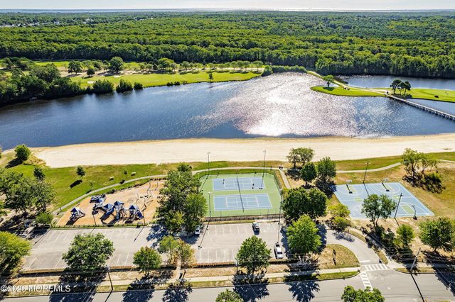 224 Steering Lane, Manahawkin, NJ 08050