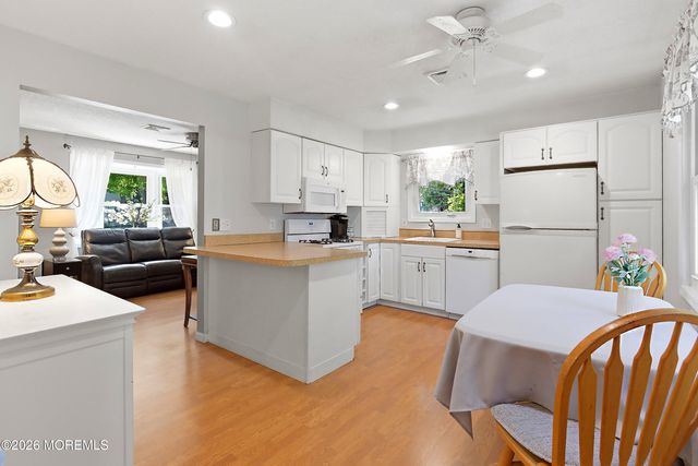 224 Steering Lane, Manahawkin, NJ 08050