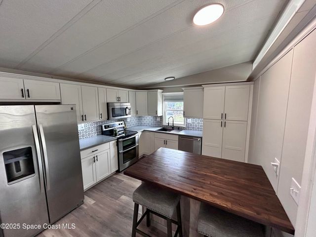 4407 Twin Lakes Drive, Melbourne, FL 32934