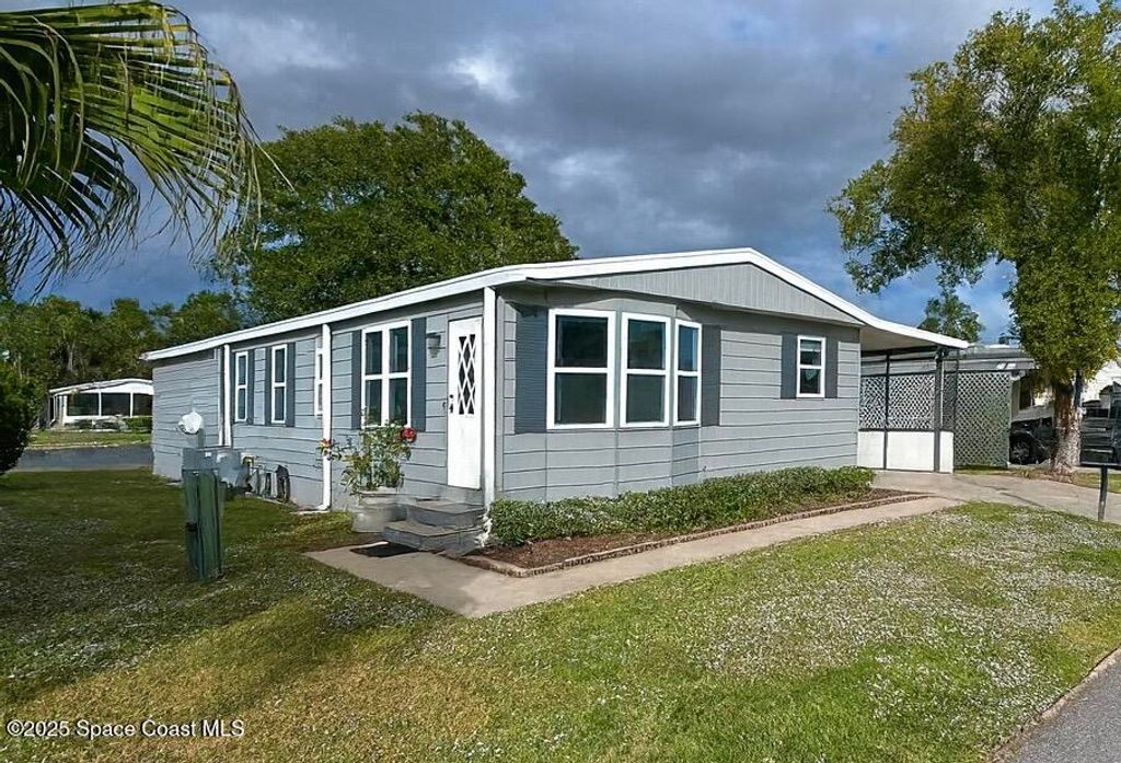 4407 Twin Lakes Drive, Melbourne, FL 32934