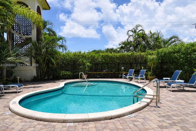 1100 NE 9th Ave 303, Fort Lauderdale, FL 33304