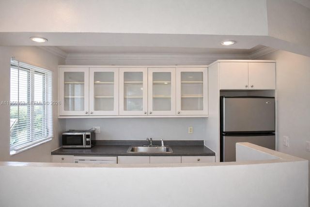 1100 NE 9th Ave 303, Fort Lauderdale, FL 33304