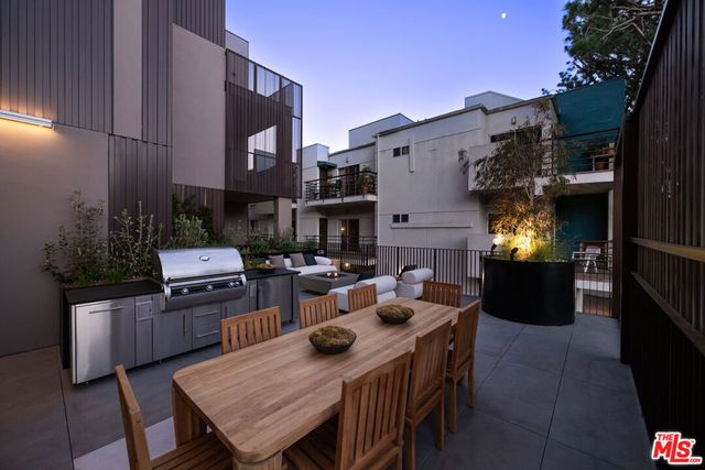 1264 N Harper Avenue 205, West Hollywood, CA 90046