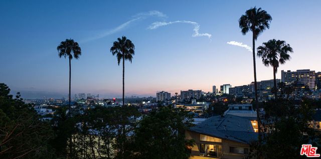 1264 N Harper Avenue 205, West Hollywood, CA 90046
