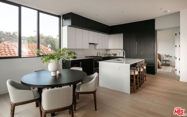 1264 N Harper Avenue 205, West Hollywood, CA 90046