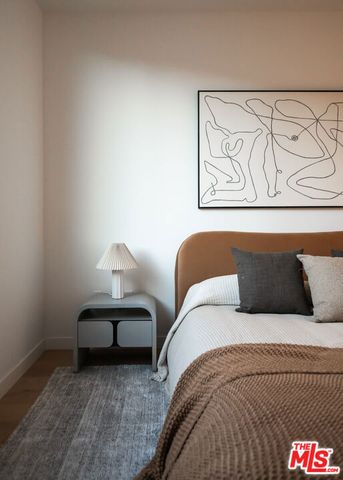1264 N Harper Avenue 205, West Hollywood, CA 90046