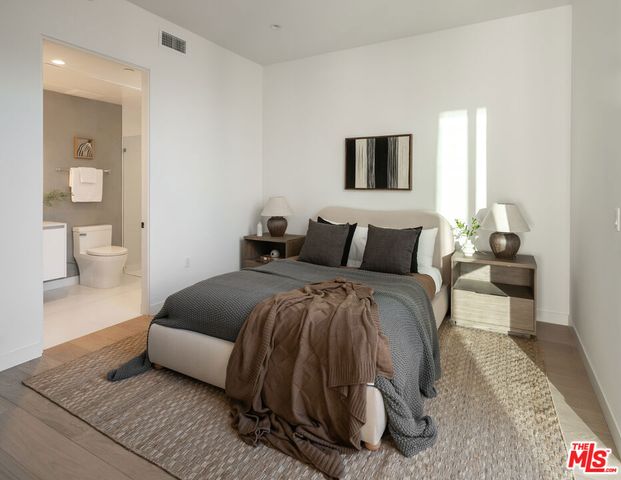 1264 N Harper Avenue 205, West Hollywood, CA 90046