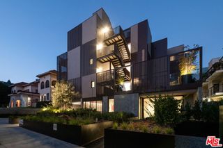 1264 N Harper Avenue 205, West Hollywood, CA 90046