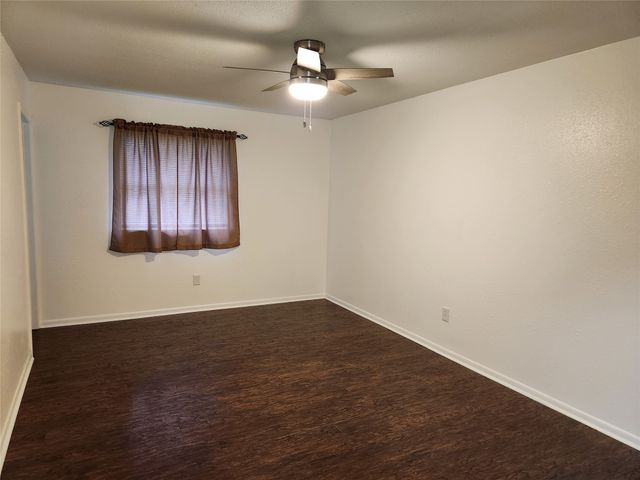 417 Wallace Drive, Crowley, TX 76036
