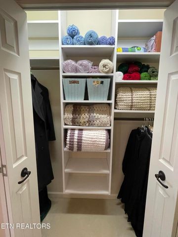 219 Tuhdegwa Lane, Loudon, TN 37774