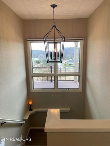 219 Tuhdegwa Lane, Loudon, TN 37774