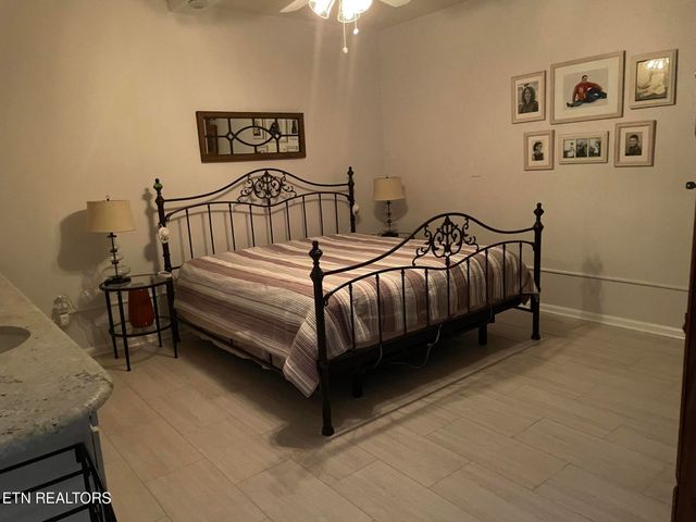 219 Tuhdegwa Lane, Loudon, TN 37774