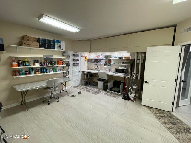 219 Tuhdegwa Lane, Loudon, TN 37774