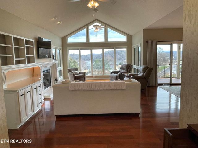 219 Tuhdegwa Lane, Loudon, TN 37774