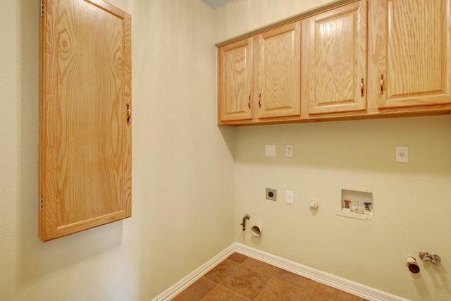 904 Black Canyon ST, Pflugerville, TX 78660