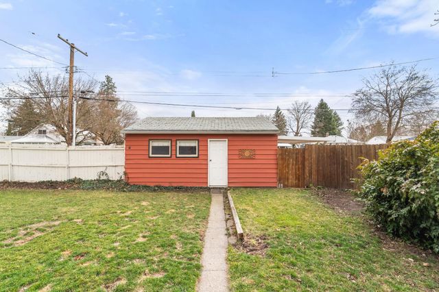 3303 W Walton Ave, Spokane, WA 99205