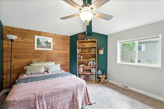 W9354 Oakland Road, Cambridge, WI 53523