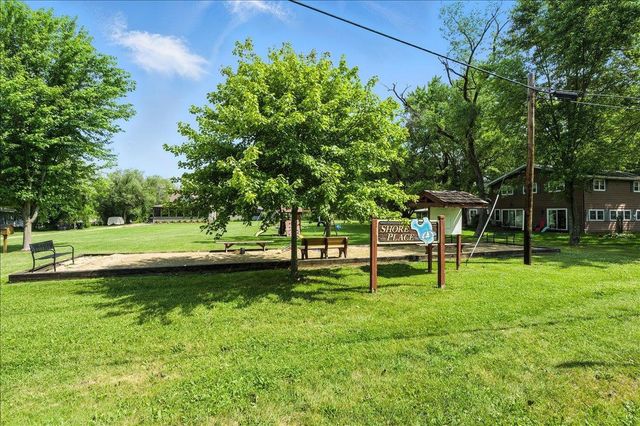 W9354 Oakland Road, Cambridge, WI 53523