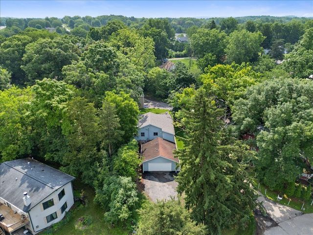 W9354 Oakland Road, Cambridge, WI 53523