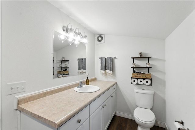 W9354 Oakland Road, Cambridge, WI 53523