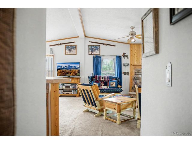 412 Bordenville Ct, Jefferson, CO 80456